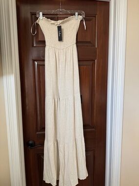 Lulu's Cream Smocked Strapless Tiered Maxi Dress